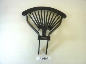 Telaio sella ciclomotore moto epoca 12 molle - lunghezza 300 mm - larghezza 305 mm - larghezza interna staffa anteriore 38 mm