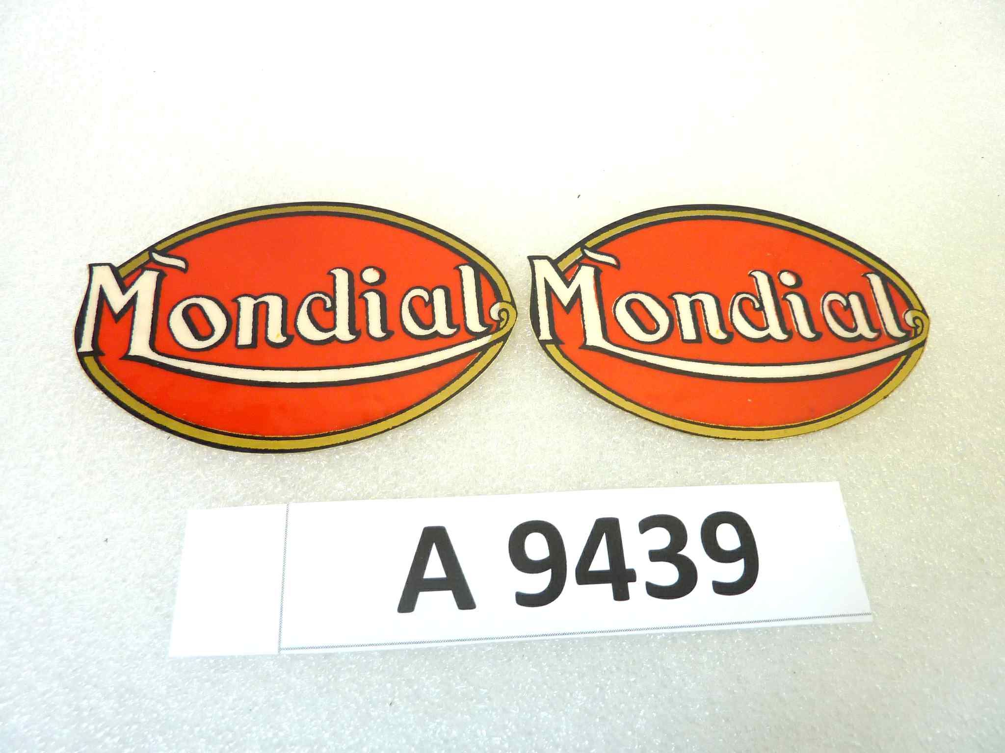 Coppia adesivi Mondial logo 75 x 50 mm originale no replica NUOVO fondo di magazzino, LEGGI DESCRIZIONE