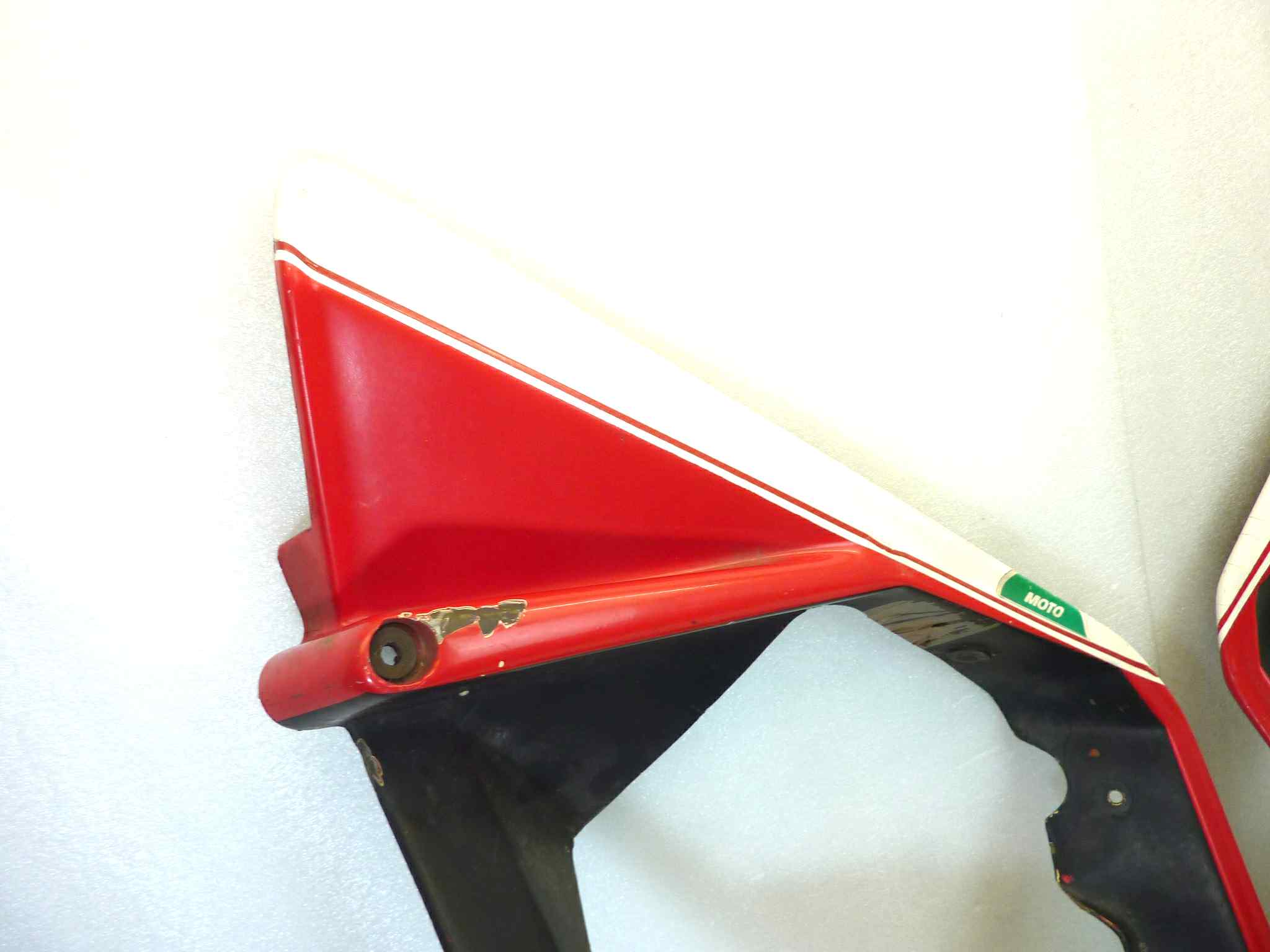 Coppia carene laterali Guzzi SP1000 Le Mans 2 cod sx 17570464 dx 17570364 - immagine 7
