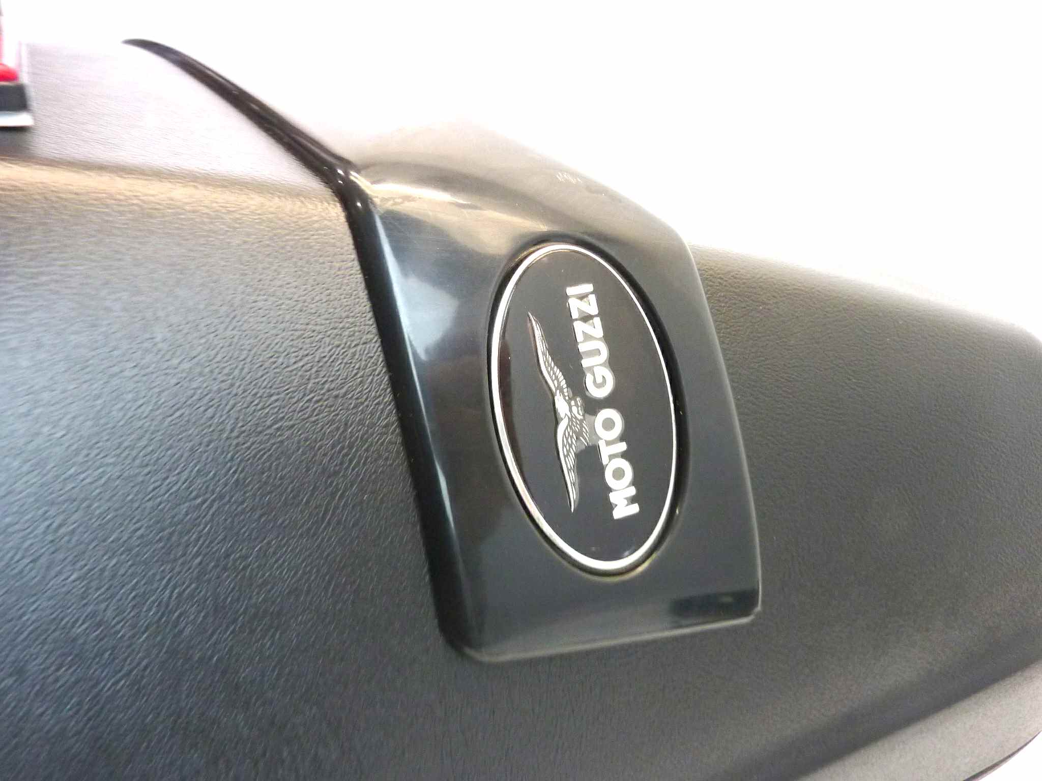 Borsa valigia laterale destra Guzzi Breva Norge cod Aprilia 105324 105325 senza serratura - immagine 11