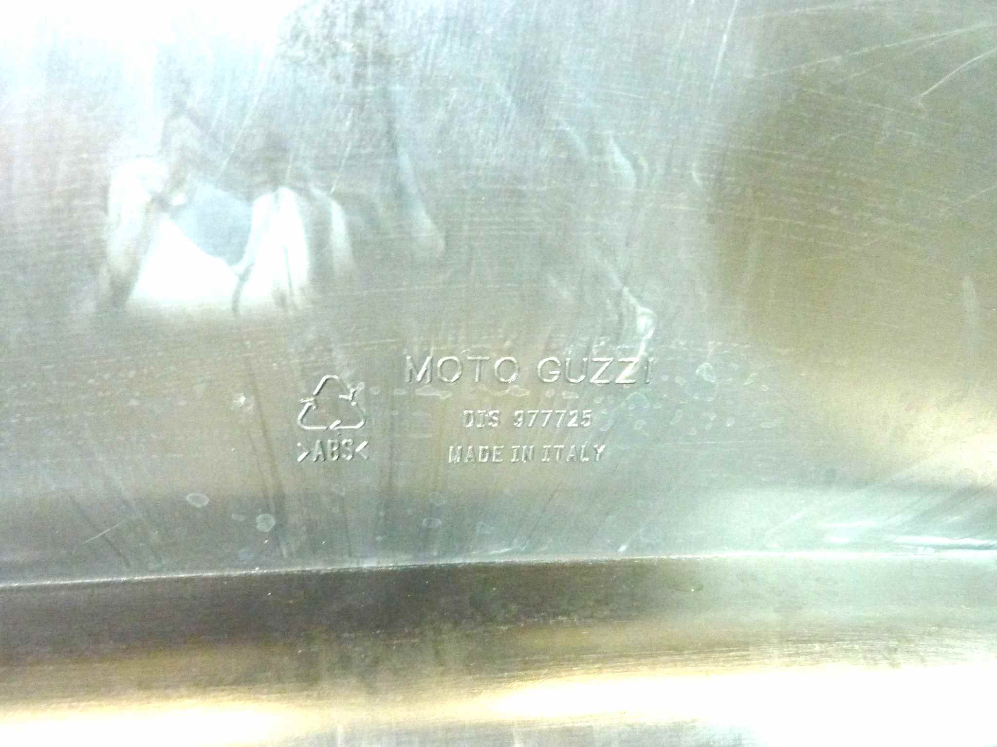 Bauletto posteriore top case Guzzi Norge senza cilindretto chiave - immagine 13