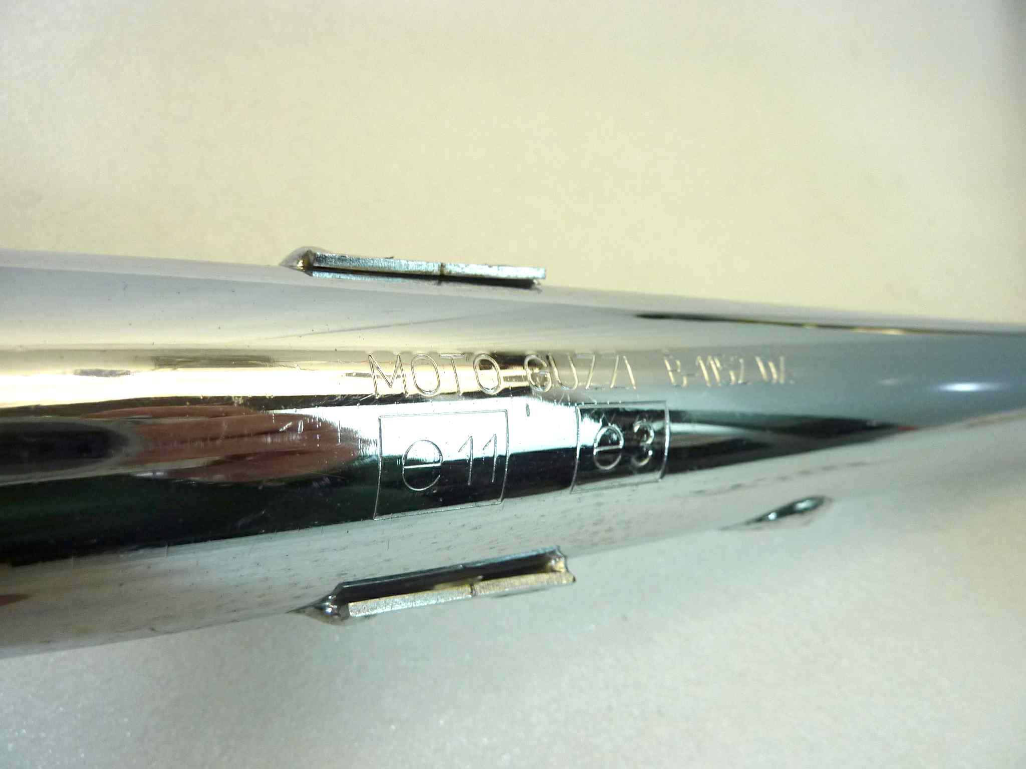 Collettore di scarico Guzzi Breva 750 cod B1152 destro - immagine 2