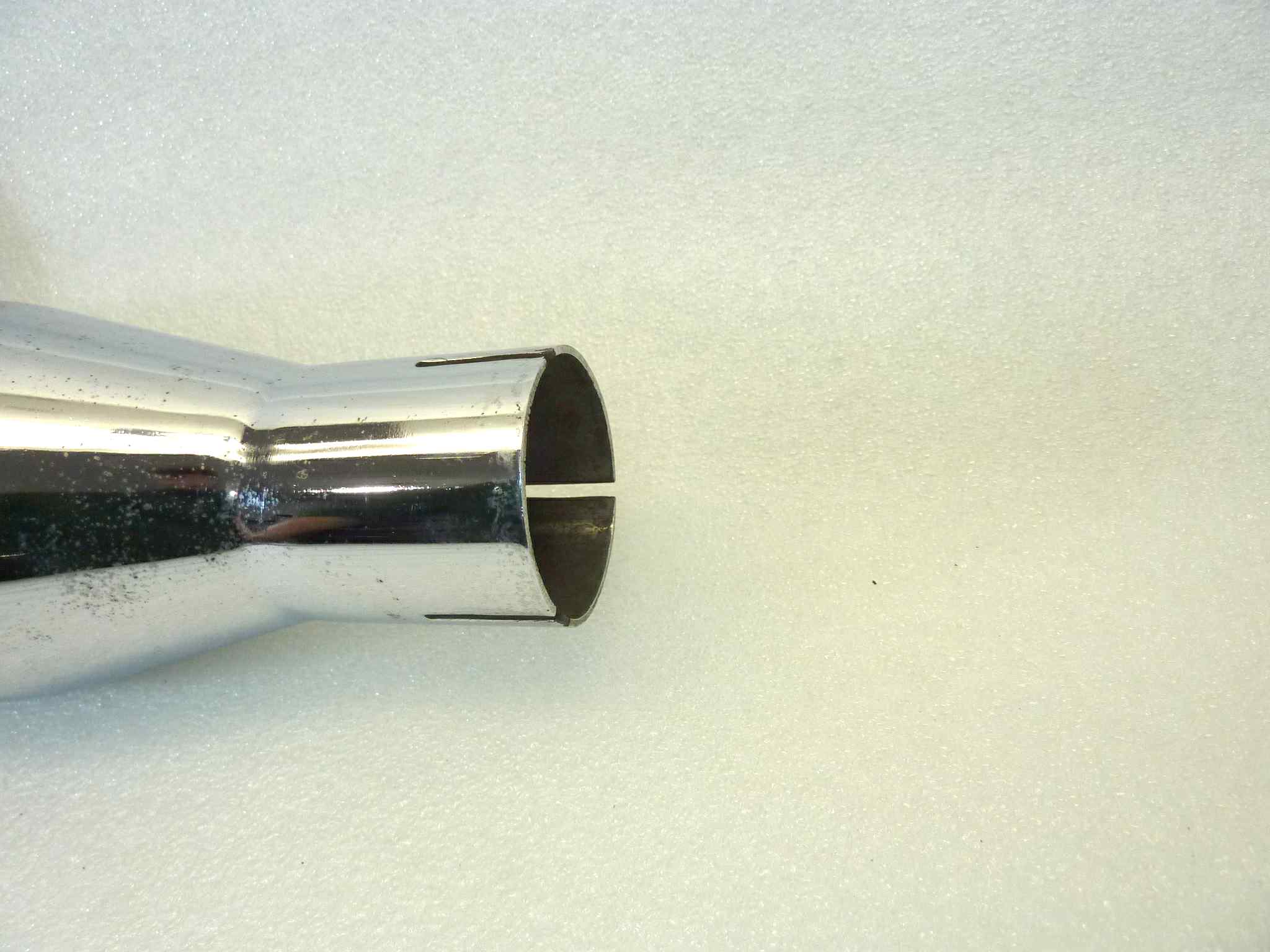 Marmitta Moto Guzzi destra silenziatore scarico terminale muffler diametro imbocco 40 mm - lunghezza tot 560 mm - distanza imbocco/staffa 185 mm - altezza staffa 75 mm NUOVO fondo di magazzino, vedi foto LEGGI DESCRIZIONE - immagine 7