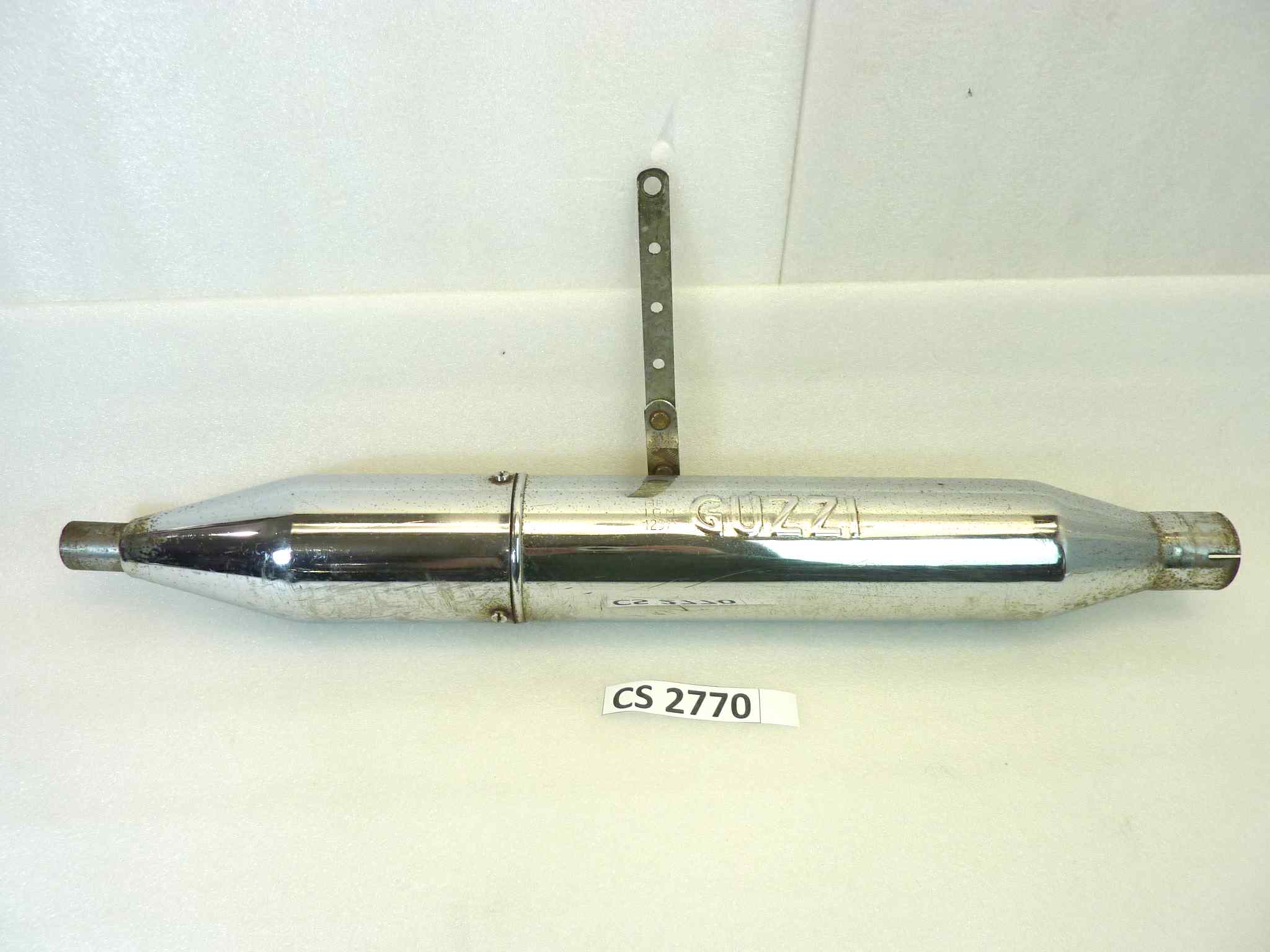 Marmitta Guzzi IGM 123S silenziatore scarico terminale muffler lunghezza tot 685 mm – diametro imbocco 44 mm – distanza imbocco/staffa 340 mm