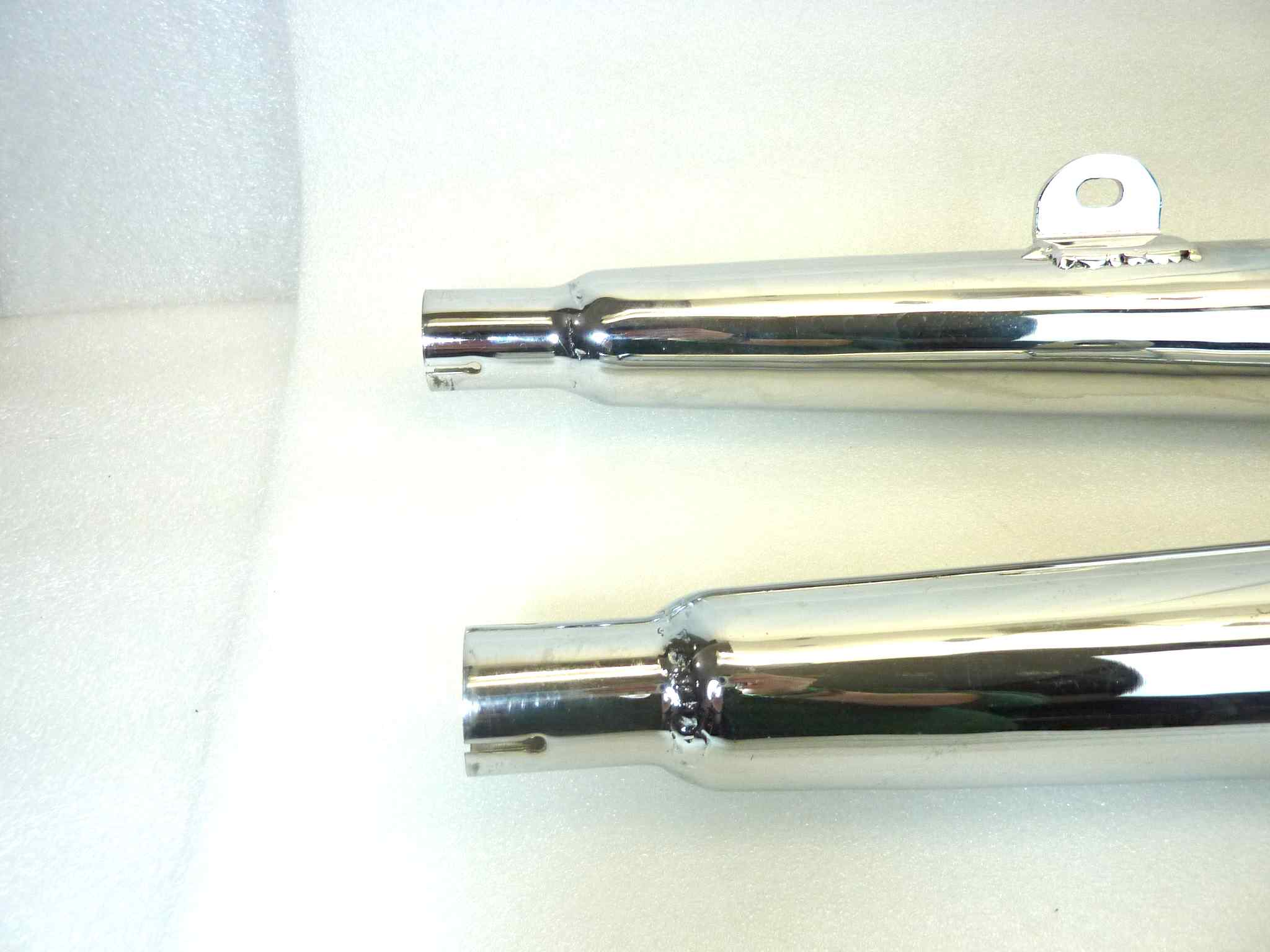 Coppia marmitta moto epoca Guzzi Benelli Morini Ducati Gilera silenziatore scarico terminale muffler lunghezza tot 850 mm - diametro imbocco 32 mm - distanza staffa/imbocco 250 mm - immagine 4