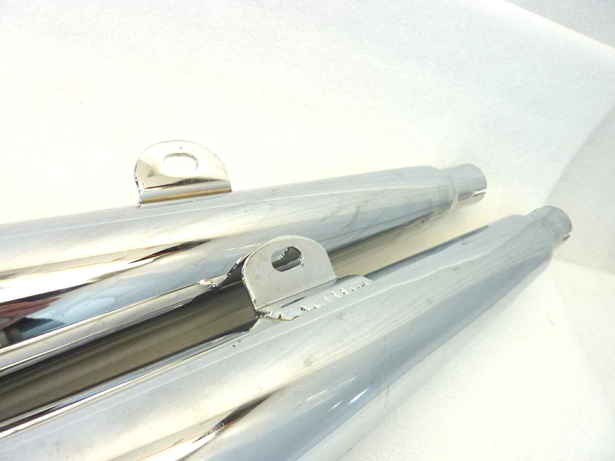 Coppia marmitta moto epoca Guzzi Benelli Morini Ducati Gilera silenziatore scarico terminale muffler lunghezza tot 850 mm - diametro imbocco 32 mm - distanza staffa/imbocco 250 mm - immagine 21