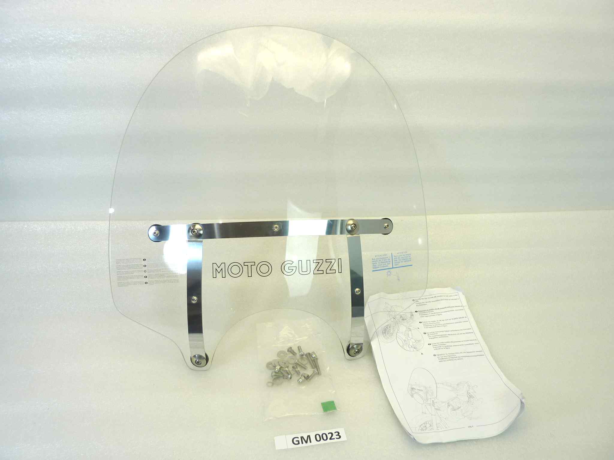 Plexiglass parabrezza Guzzi California Aquila Nera minuteria come da foto cupolino con difetti NUOVO fondo di magazzino, vedi foto, LEGGI DESCRIZIONE