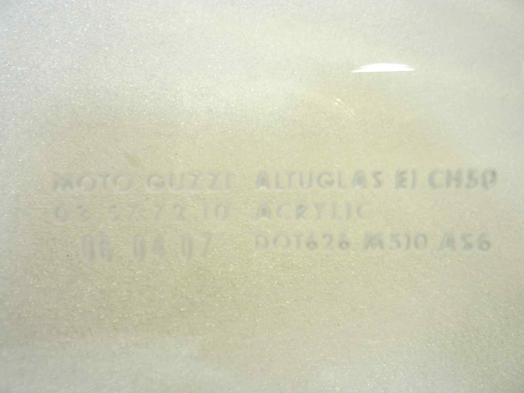 Plexiglass parabrezza Guzzi California 1100 2001 - 2008 originale cod GU03577210 cupolino NUOVO fondo di magazzino, vedi foto, LEGGI DESCRIZIONE - immagine 2