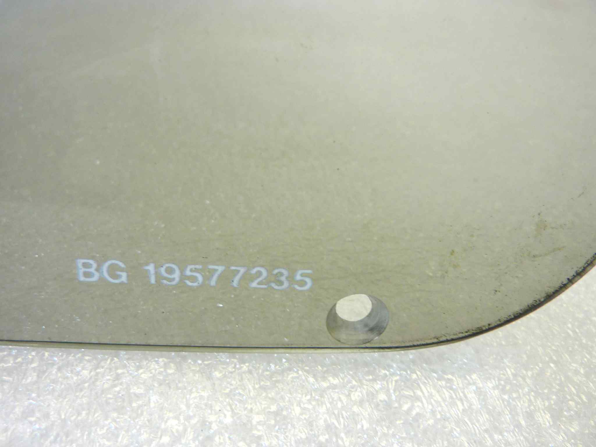 Plexiglass parabrezza Guzzi V35 Imola 1978 - 1989 V50 Monza 1981 - 1985 19577235 originale cupolino NUOVO fondo di magazzino, vedi foto, LEGGI DESCRIZIONE - immagine 5