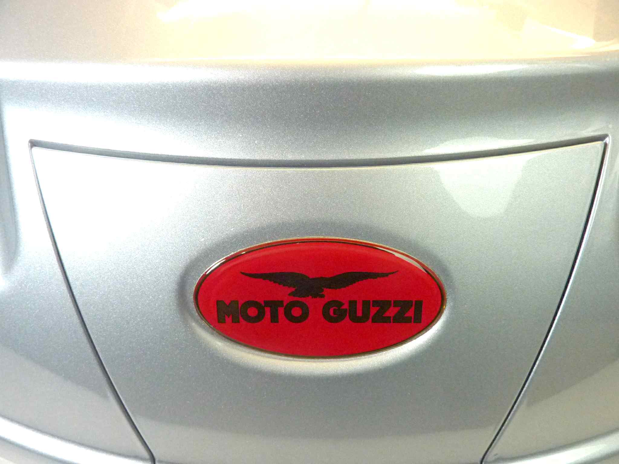 Bauletto posteriore top case Guzzi Norge Breva vedi foto per difetti senza serratura e senza chiave - immagine 7