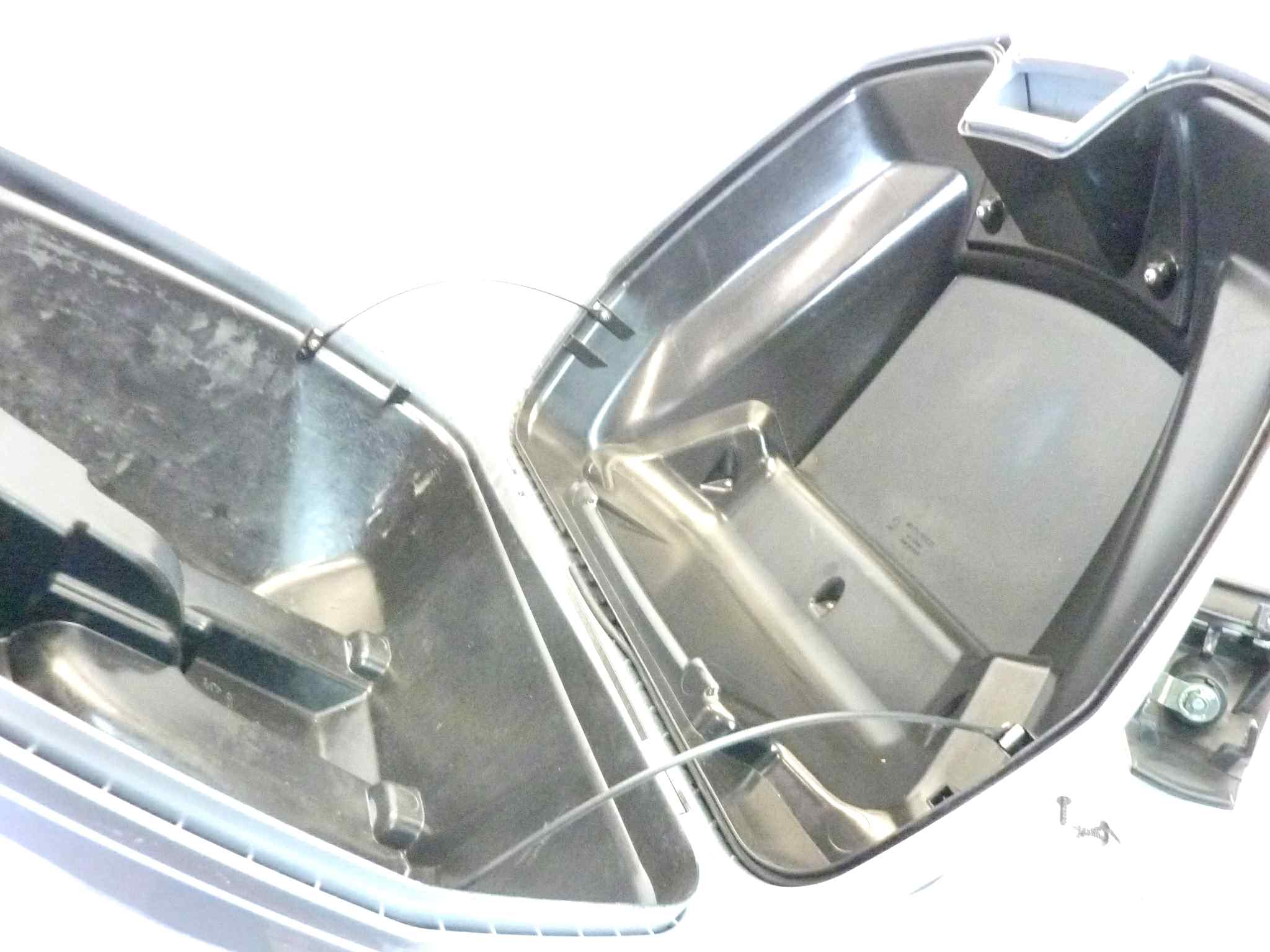 Bauletto posteriore top case Guzzi Norge Breva vedi foto per difetti senza serratura e senza chiave - immagine 16
