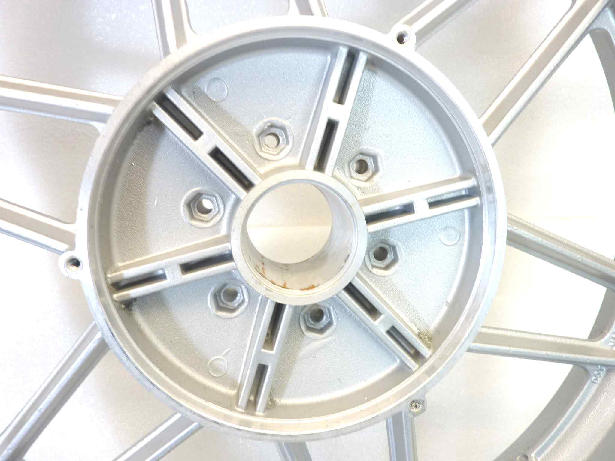 Cerchio ruota posteriore Guzzi California 2 1000 1982 2.15 x 18 cod GU14630650 NUOVO fondo di magazzino, vedi foto, LEGGI DESCRIZIONE - immagine 7