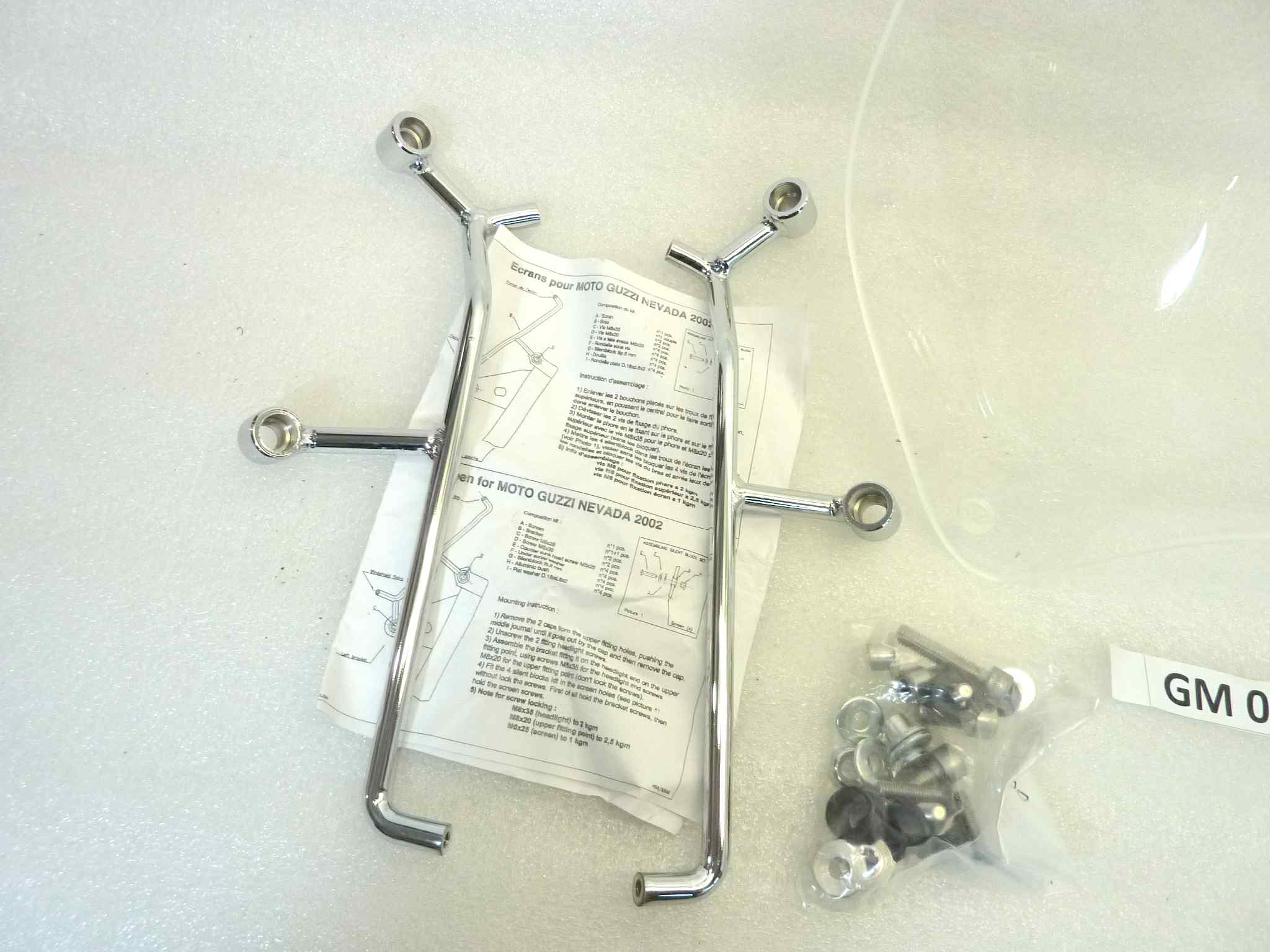 Plexiglass parabrezza Guzzi Nevada 2002 cod 31575180 cupolino con staffe NUOVO fondo di magazzino, vedi foto, LEGGI DESCRIZIONE - immagine 2