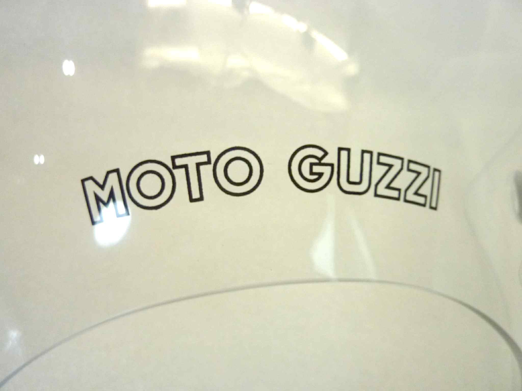 Plexiglass parabrezza Guzzi V7 750 III 3 Anniversario Carbon Milano Rough Special Stone 2017 - 2018 cod 2S001003 cupolino con staffe NUOVO fondo di magazzino, vedi foto, LEGGI DESCRIZIONE - immagine 10