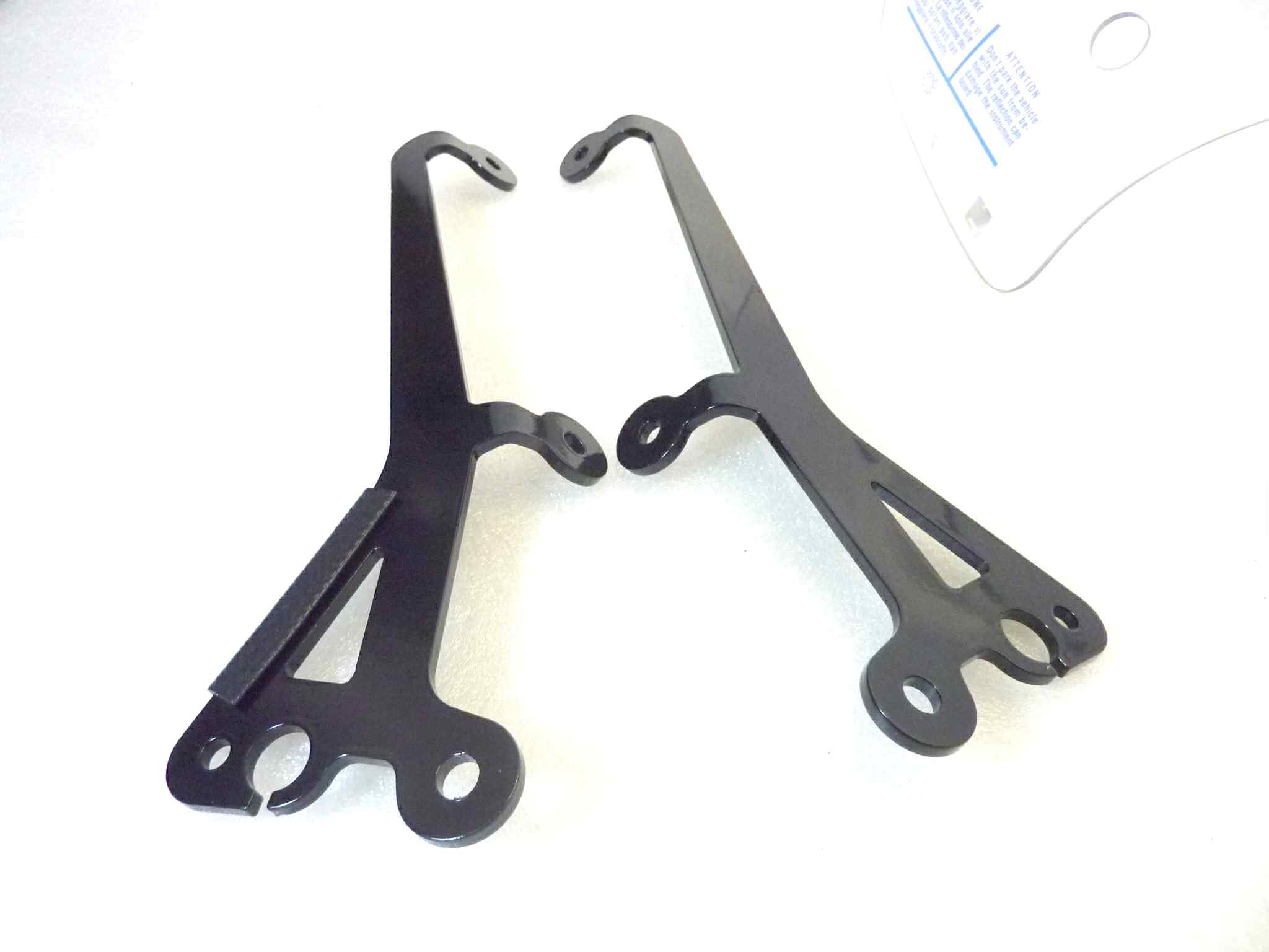 Plexiglass parabrezza Guzzi V7 Night Pack cupolino cod 2S001414 completo di staffe NUOVO fondo di magazzino, vedi foto, LEGGI DESCRIZIONE - immagine 3