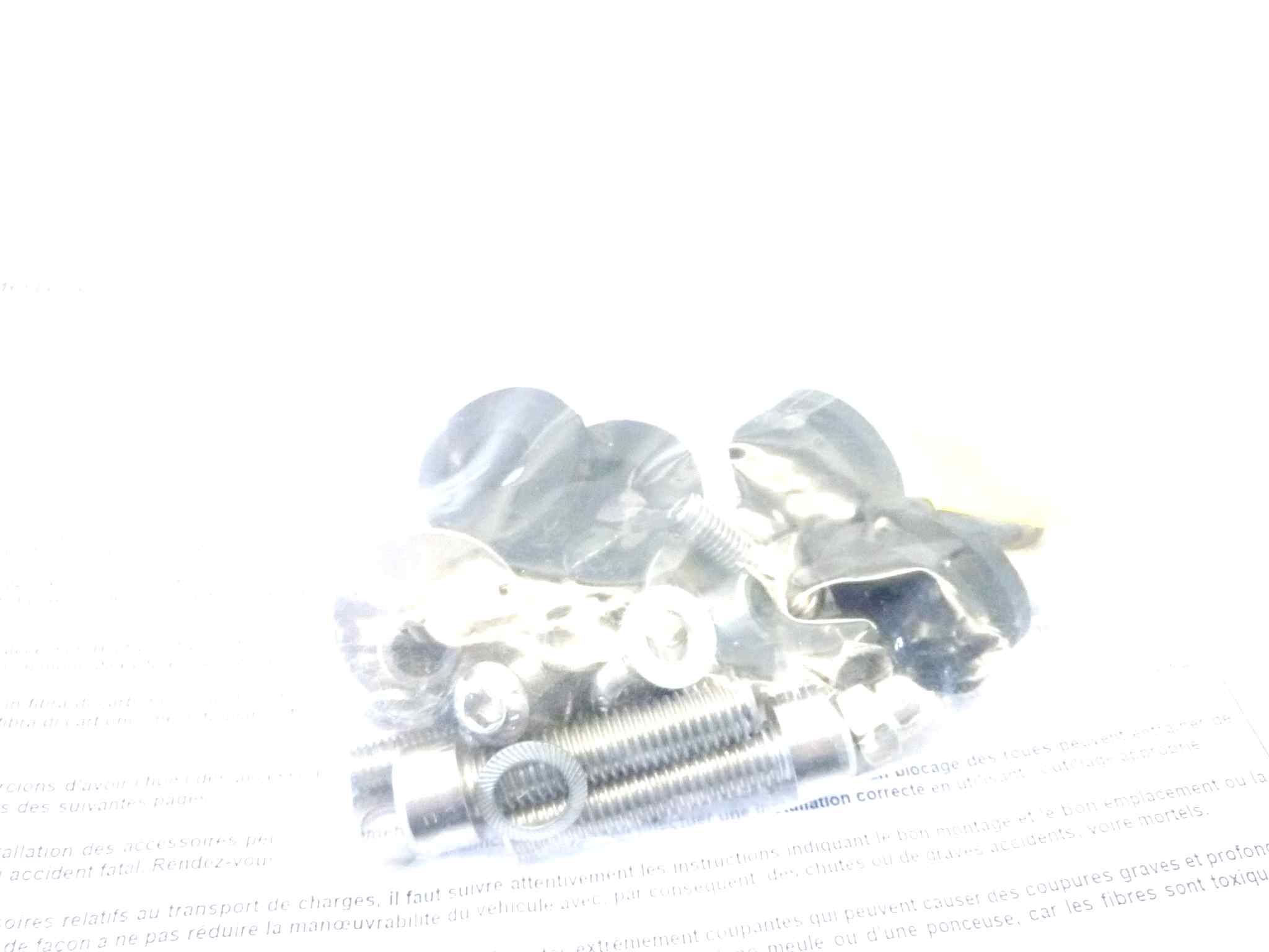 Plexiglass parabrezza Guzzi V7 Night Pack cupolino cod 2S001414 completo di staffe NUOVO fondo di magazzino, vedi foto, LEGGI DESCRIZIONE - immagine 6