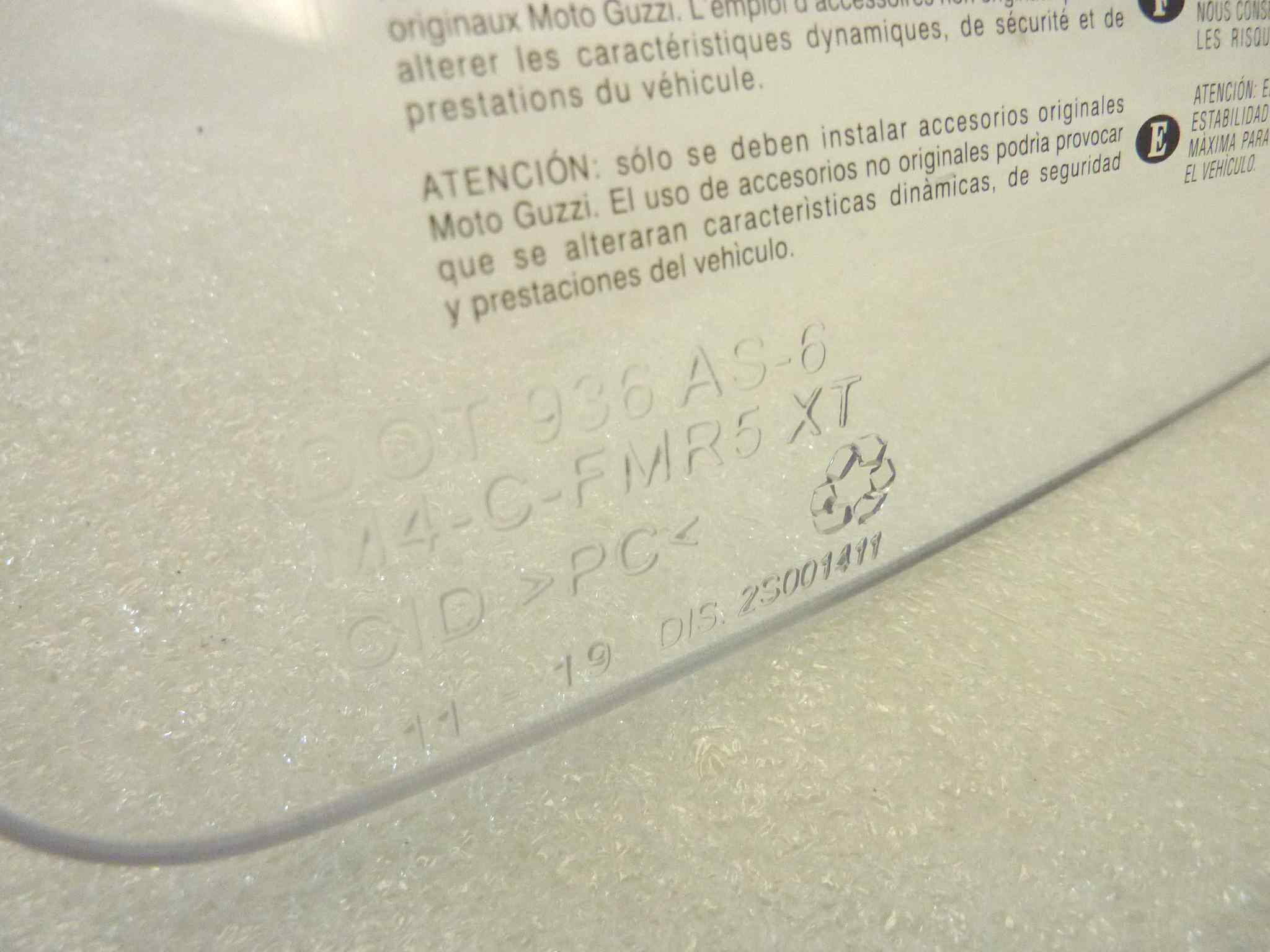 Plexiglass parabrezza Guzzi V7 Night Pack cupolino cod 2S001414 completo di staffe NUOVO fondo di magazzino, vedi foto, LEGGI DESCRIZIONE - immagine 10