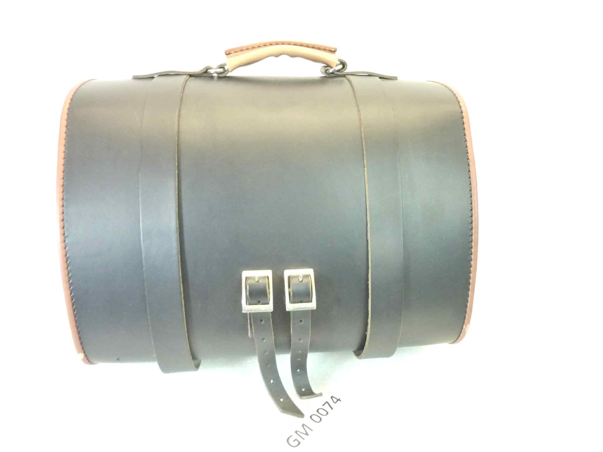 Borsa bauletto posteriore Cuoio 30 L Piaggio VESPA GTS GT GTV GRANTURISMO 125 - 200 - 250 - 300
VESPA 50 SPECIAL L R N - ET3 PRIMAVERA 125 - PK 50 S XL HP RUSH
VESPA PX / ARCOBALENO / MILLENIUM 125 - 150 - 200 / P125X P150X P200E
VESPA PRIMAVERA / SPRINT 50 - 125 - 150 - ELETTRICA - Dimensioni circa 370x260x320 mm
Capacità: circa 30 litri cod 605887M00N NUOVO fondo di magazzino, vedi foto, LEGGI DESCRIZIONE - immagine 6