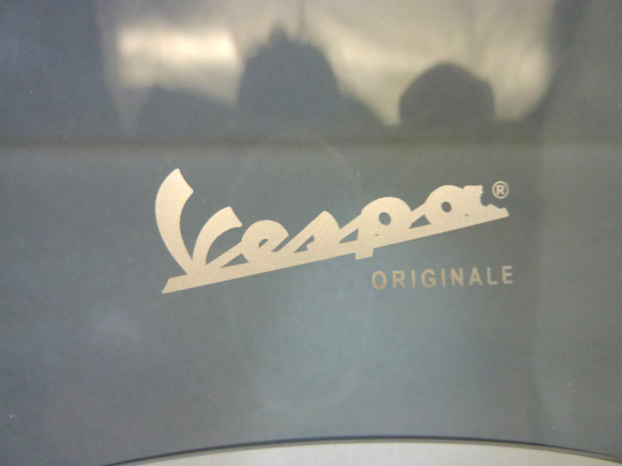 Plexiglass parabrezza Piaggio Vespa Primavera 50 125 150 kit originale cod 1B000909 completo di staffe NUOVO fondo di magazzino, vedi foto, LEGGI DESCRIZIONE - immagine 8