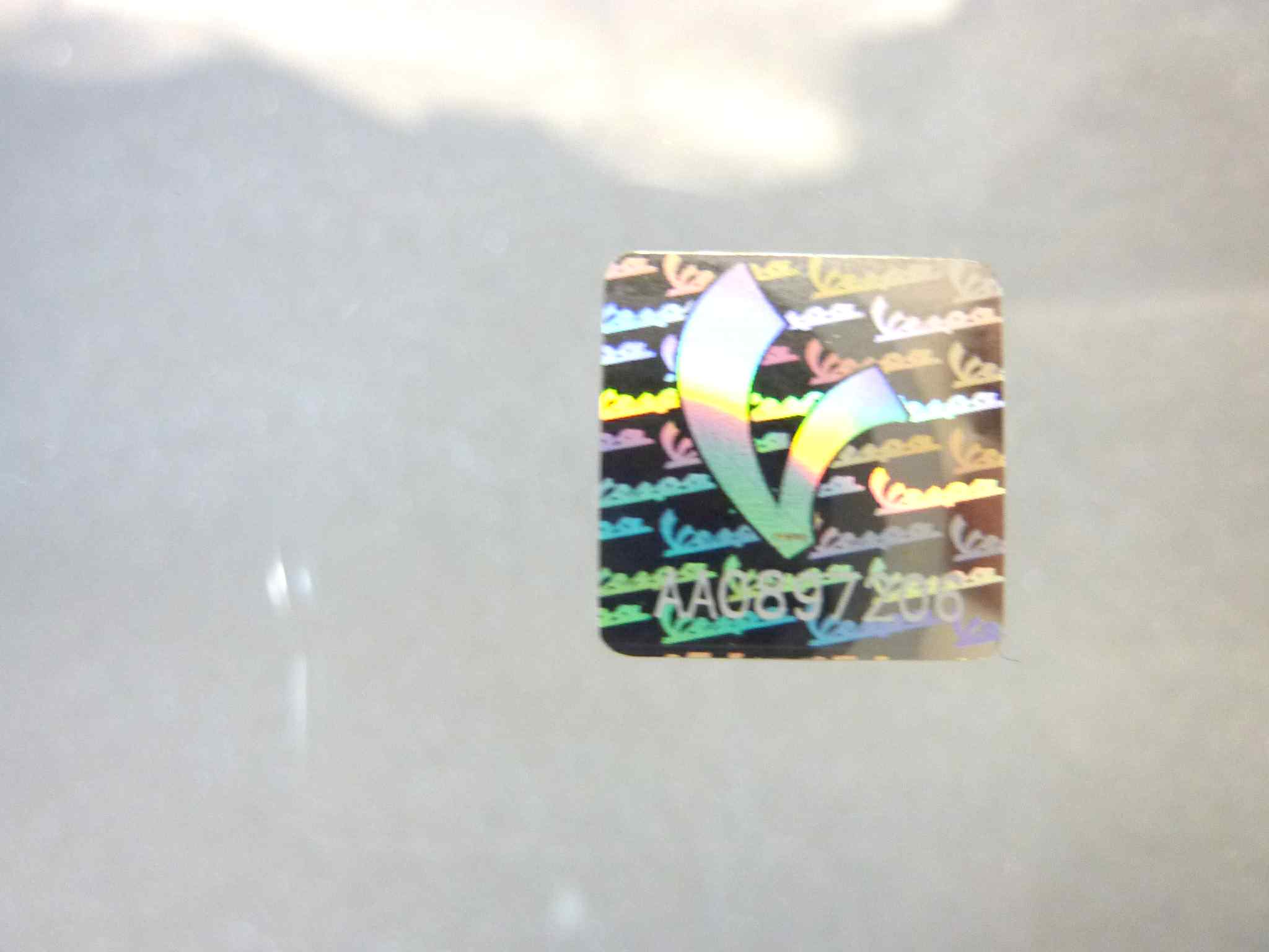 Plexiglass parabrezza Piaggio Vespa Primavera 50 125 150 kit originale cod 1B000909 completo di staffe NUOVO fondo di magazzino, vedi foto, LEGGI DESCRIZIONE - immagine 9