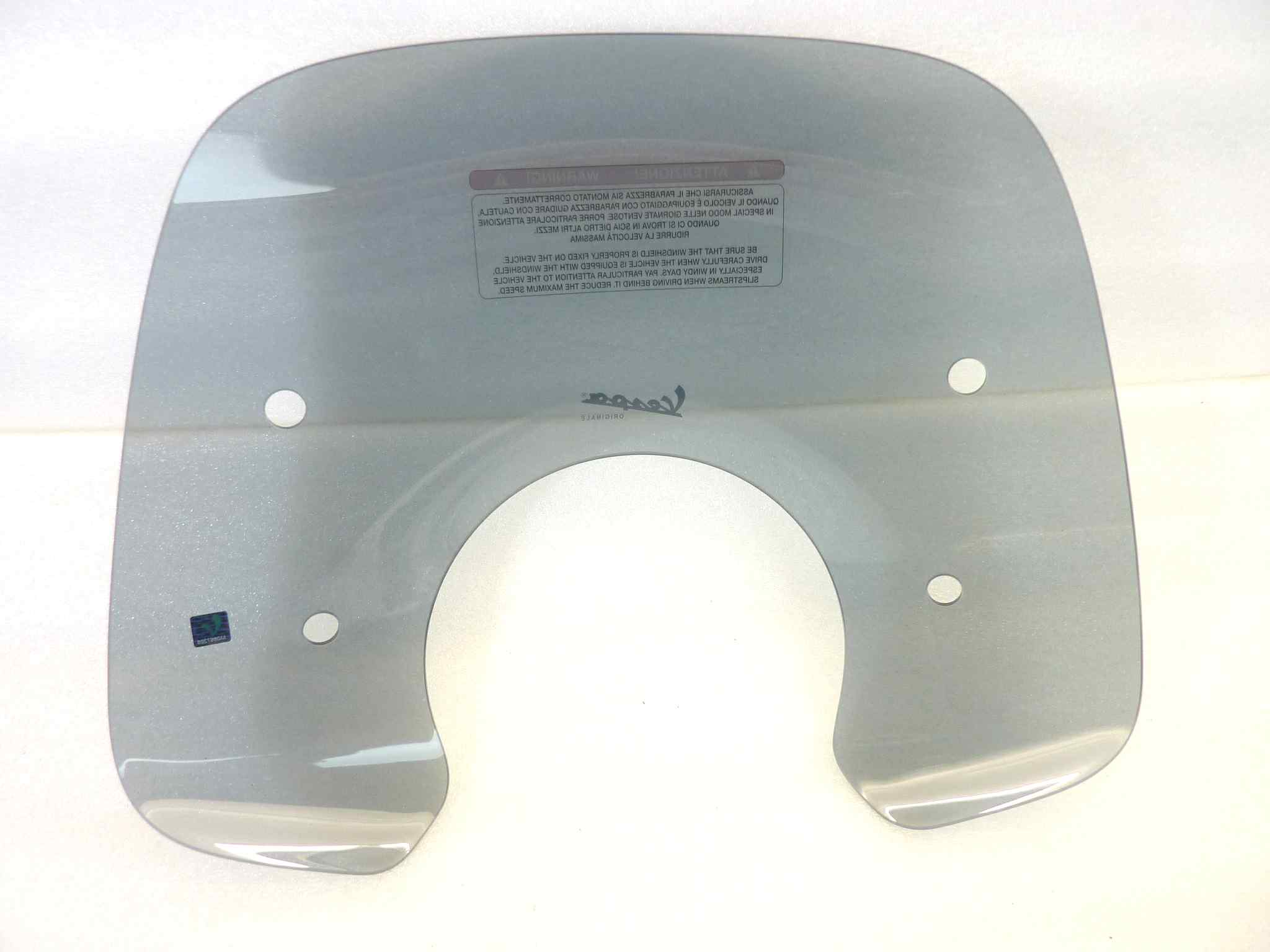 Plexiglass parabrezza Piaggio Vespa Primavera 50 125 150 kit originale cod 1B000909 completo di staffe NUOVO fondo di magazzino, vedi foto, LEGGI DESCRIZIONE - immagine 10